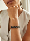 Bracelet manchette léopard micro-macramé acier inoxydable bohème chic
