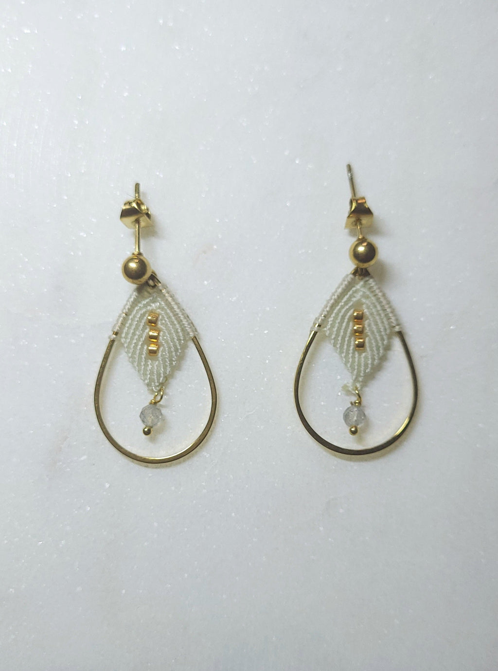 Boucles d'oreilles micro-macramé – Acier inoxydable, légères, fait main Micro Noeuds