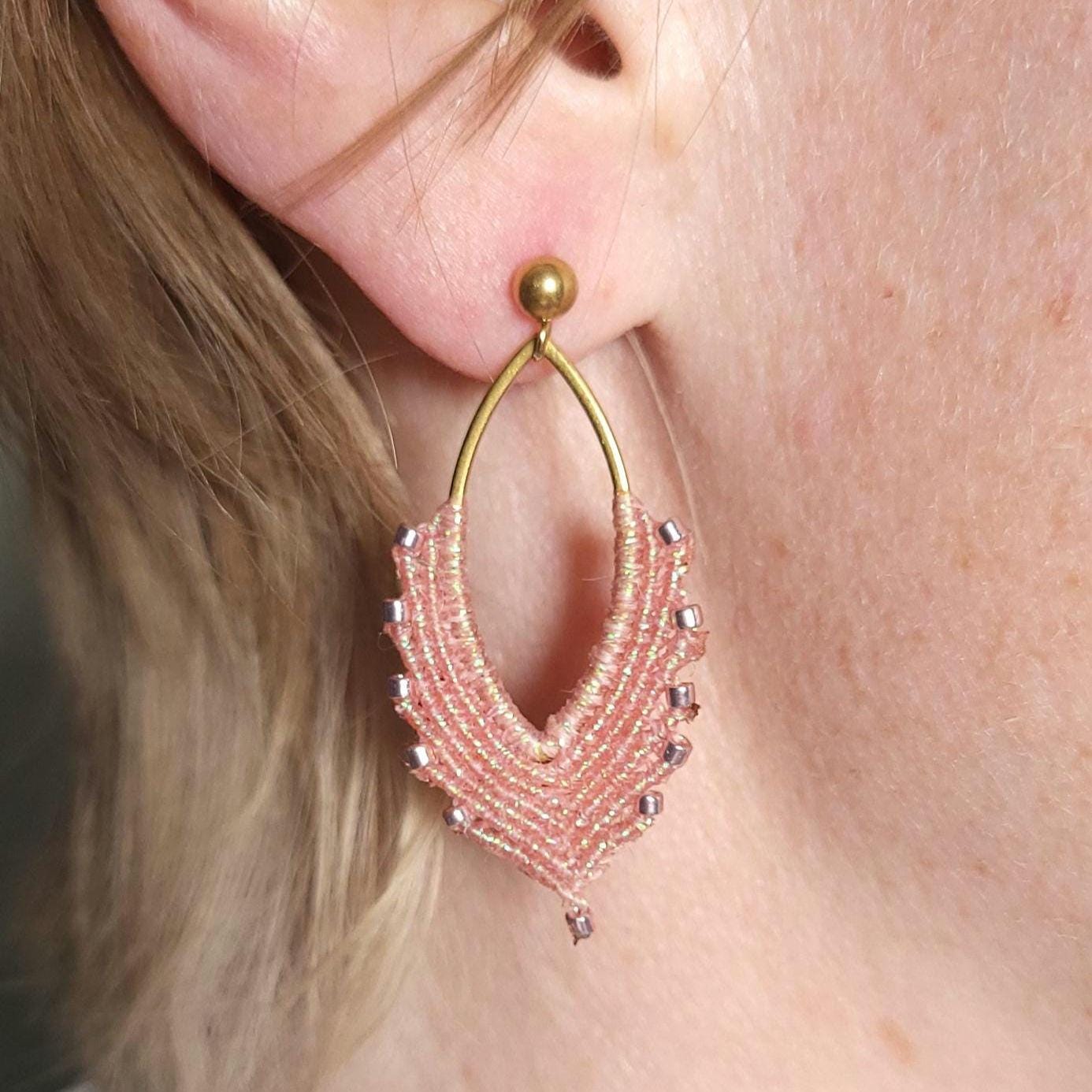 Boucles d’oreilles macramé, Forme navette, Élégantes et féminines, bijou personnalisable, bijou créateur