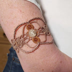 Bracelet micro-macramé pierre naturelle perles cristal doré ajustable
