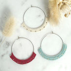 Créoles bohèmes micro-macramé doré élégant original fait main artisanal
