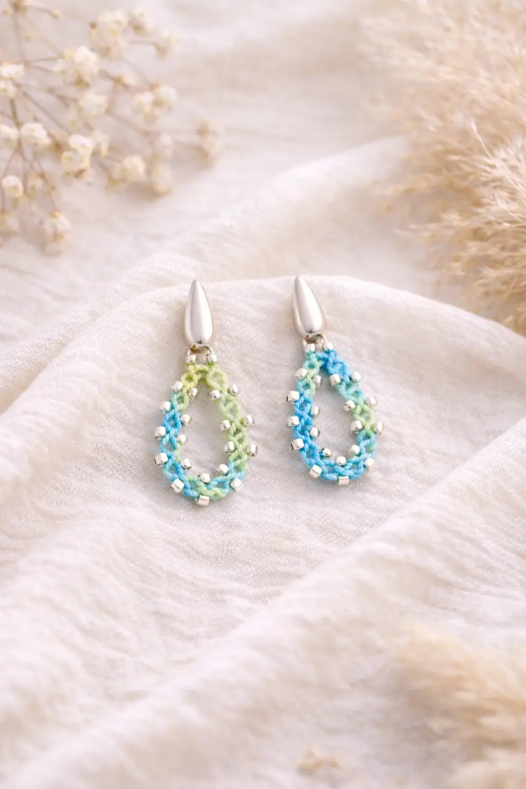 Boucles d’oreilles Azura – micro-macramé & argent 925 AZURA Micro Noeuds
