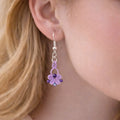 Boucles d’oreilles micro-macramé fleur – Crochets acier inoxydable & perles facettées Micro Noeuds