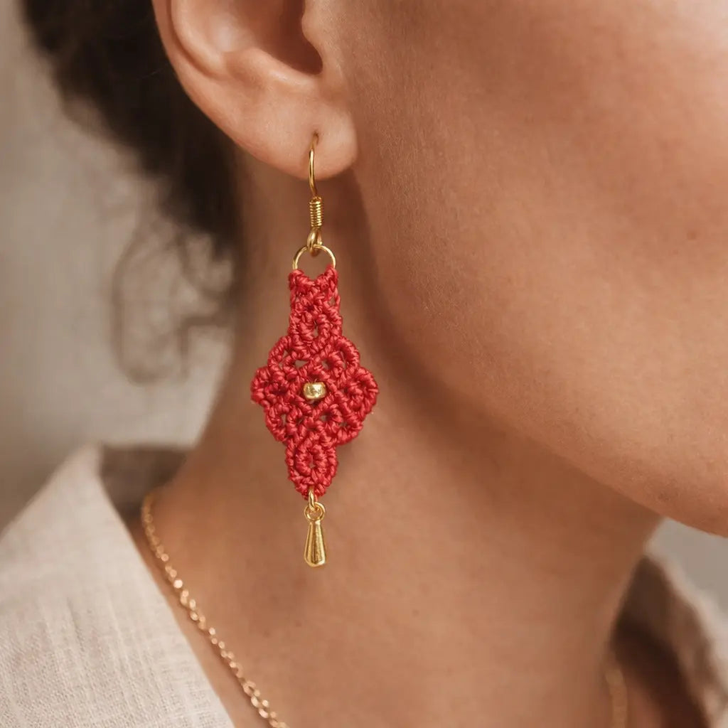 Boucles d’oreilles micro-macramé personnalisables STELLA Micro Noeuds
