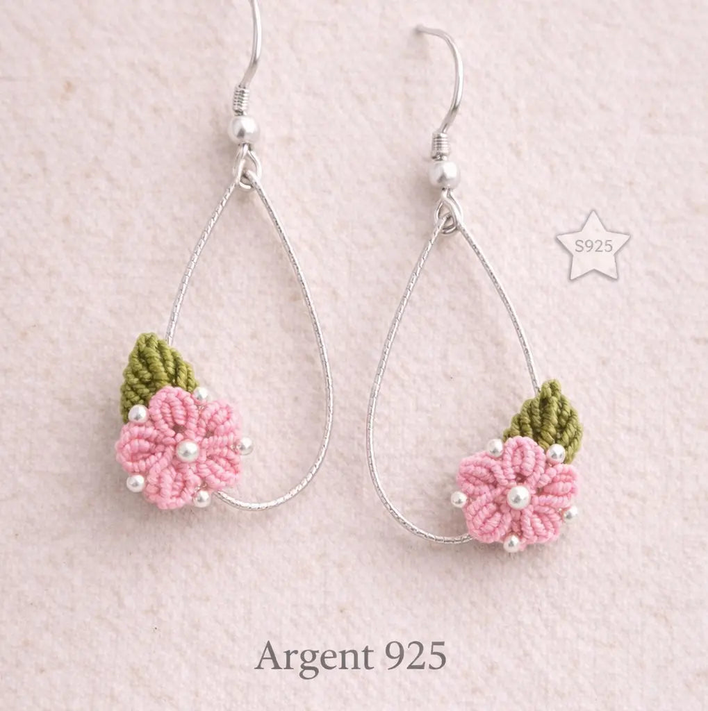 Boucles d’oreilles Églantine – micro-macramé & argent 925 ROSINA Micro Noeuds