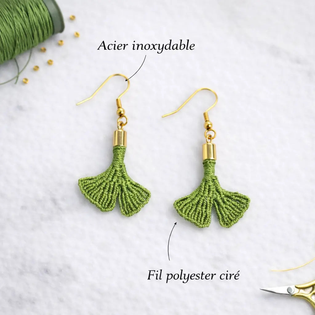 Boucles d’oreilles Feuille Ginkgo – micro-macramé vert-GINK ORA Micro Noeuds