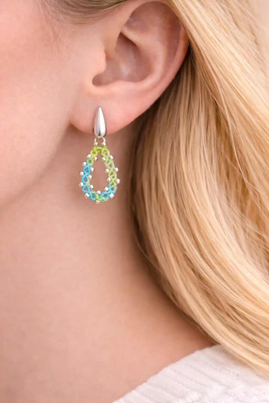 Boucles d’oreilles Azura – micro-macramé & argent 925 AZURA Micro Noeuds