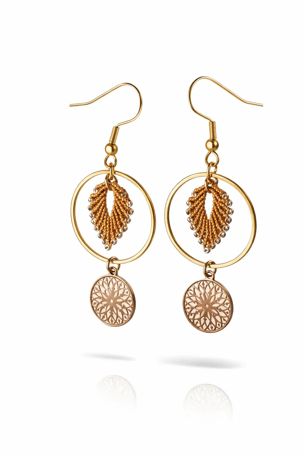 Boucles d’oreilles asymétriques micro-macramé personnalisables  SYNAE Micro Noeuds