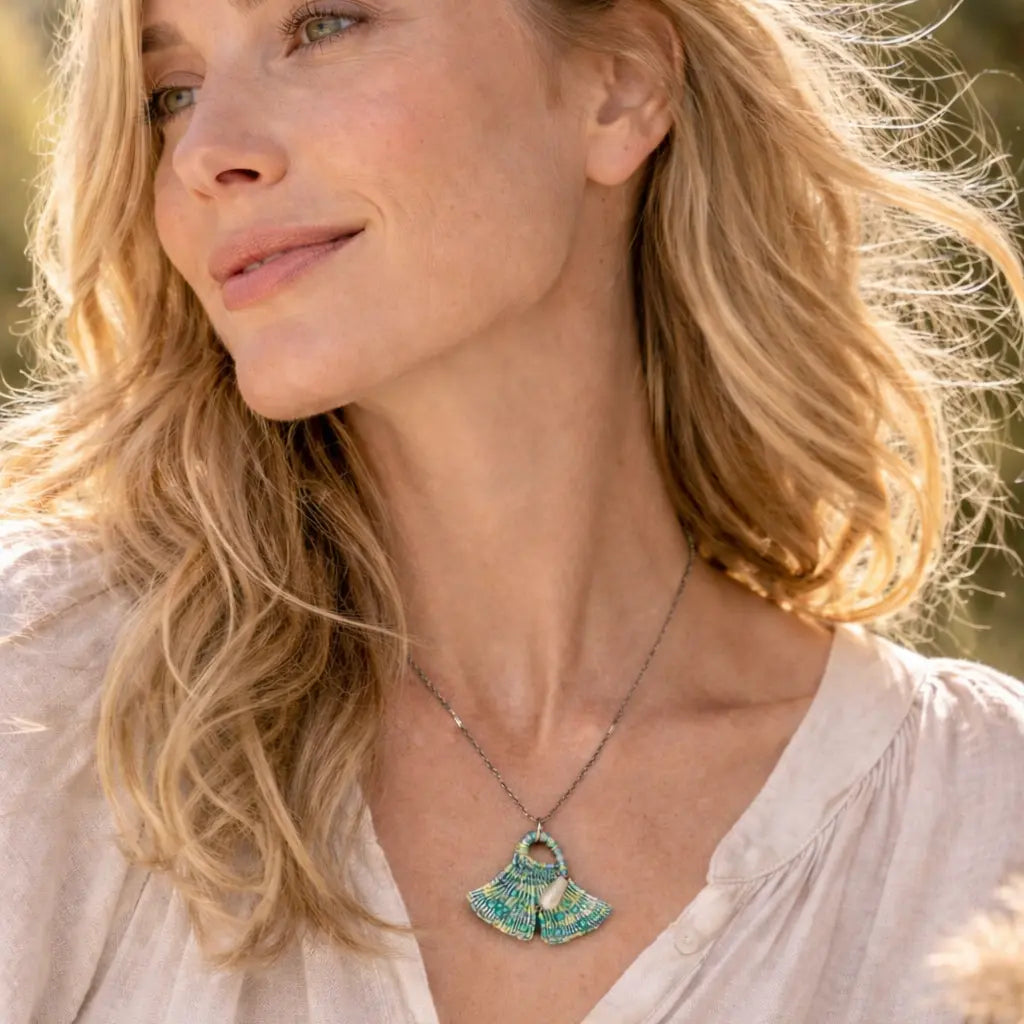 Collier micro-macramé éventa il turquoise avec perle nacre LAGUNA Micro Noeuds