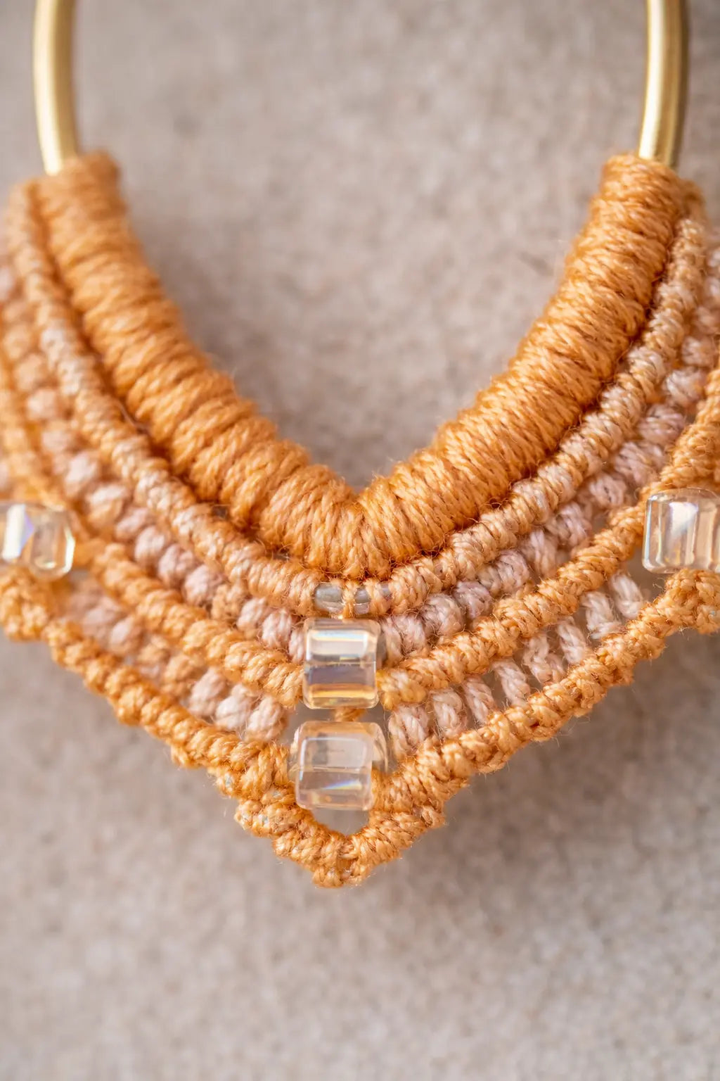 Boucles d’oreilles micro-macramé navette bohème ELYNA Micro Noeuds