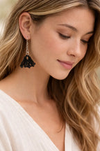 Boucles d’oreilles micro-macramé éventail – Crochets en acier inoxydable OPHEA Micro Noeuds
