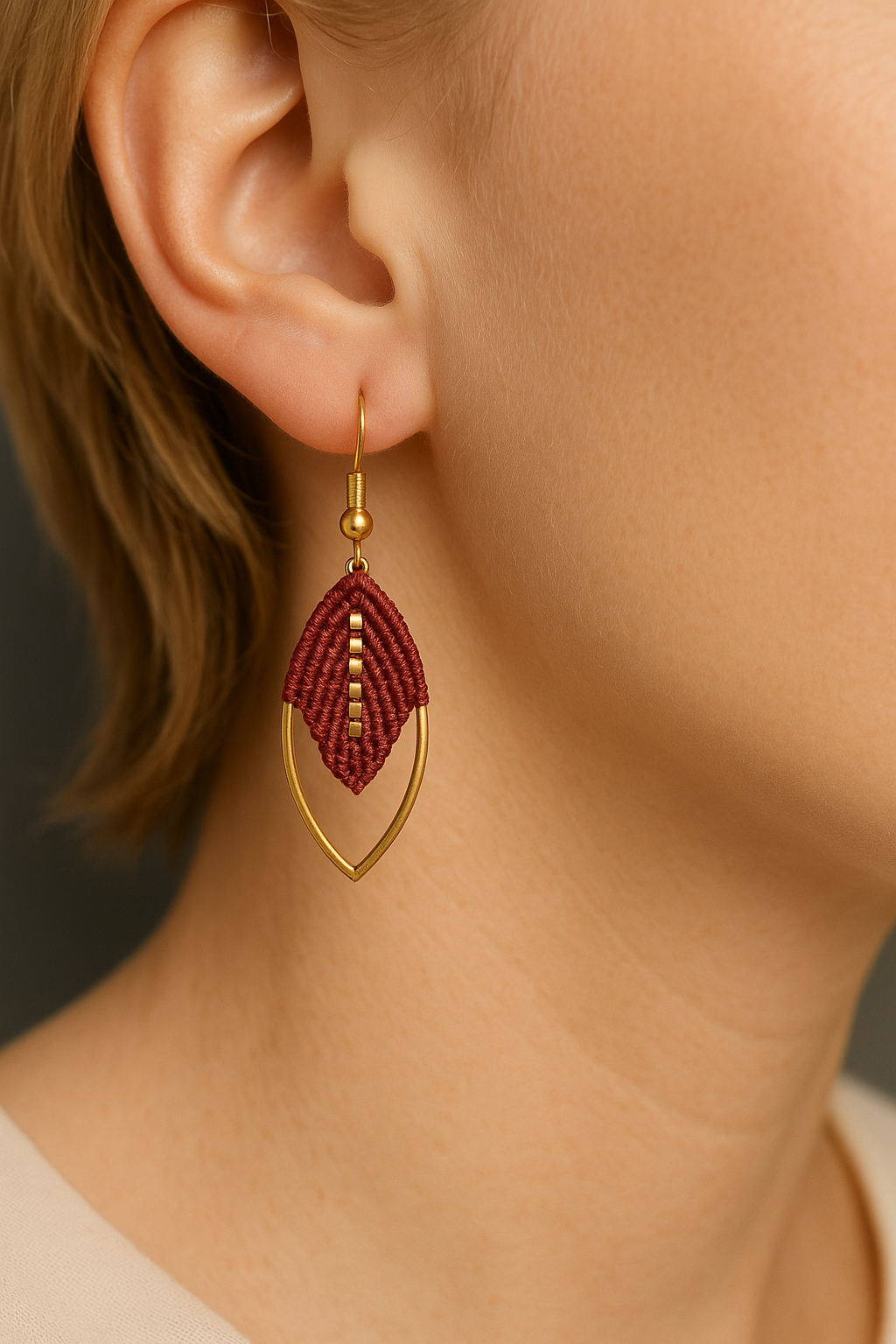 Boucles d’oreilles dorées fait main – Feuille d’Aurore - Oraya