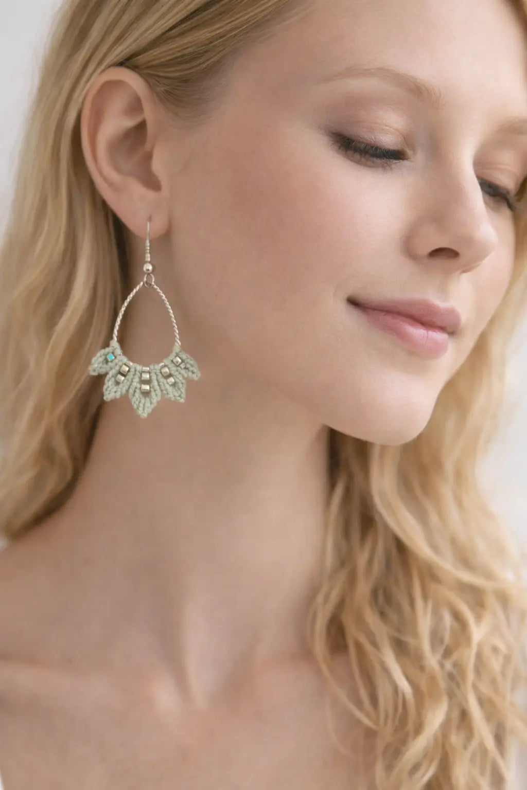 Boucles d’oreilles micro-macramé éventail argent 925 Micro Noeuds