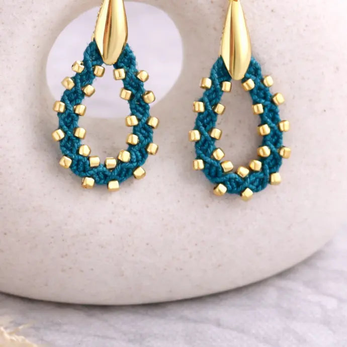 Boucles d’oreilles Azura – micro-macramé & argent 925 AZURA Micro Noeuds