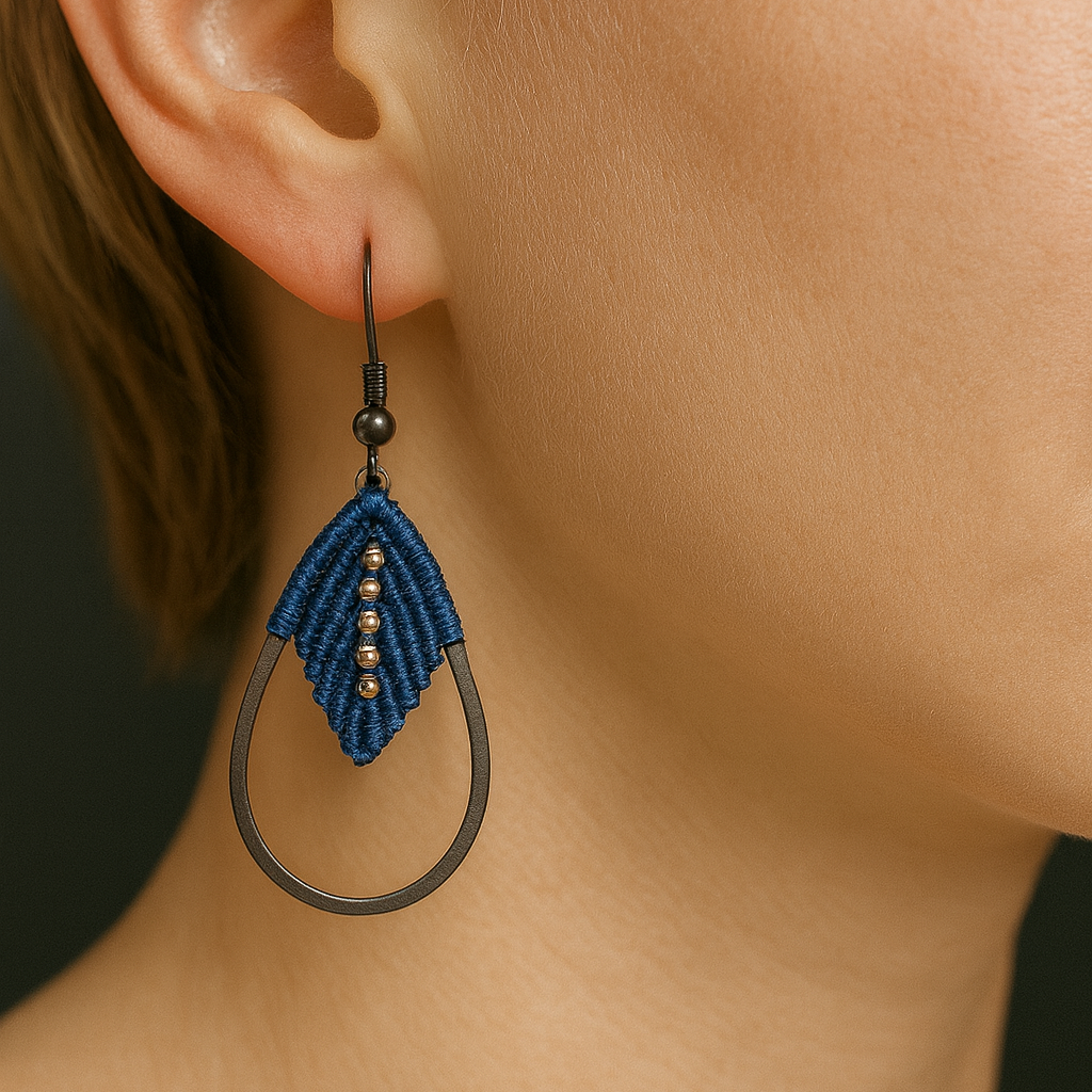 Boucles d'oreilles micro-macramé acier inoxydable légères fait main
