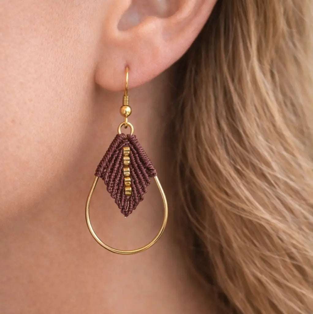 Boucles d’oreilles micro-macramé feuille acier inoxydable Liora Micro Noeuds