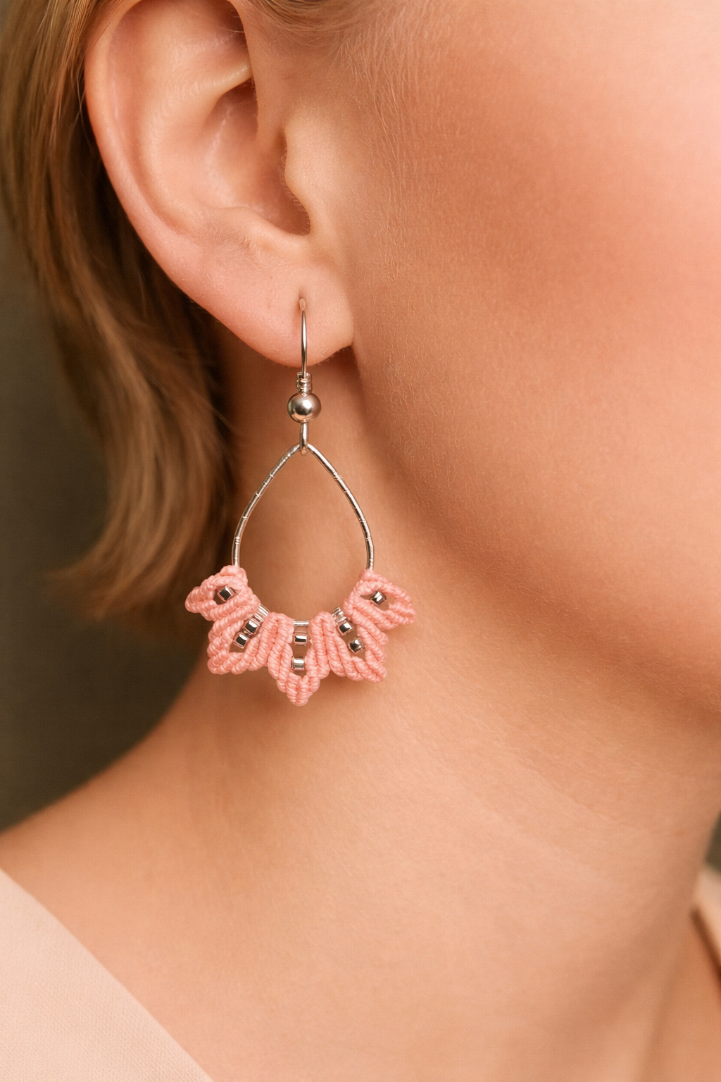 Boucles d'oreilles micro-macramé argent 925 – Légères, élégantes Micro Noeuds