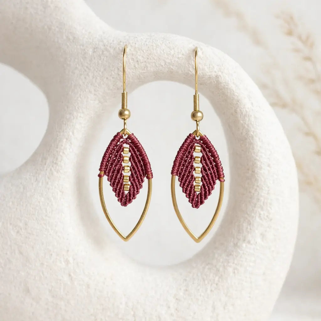 Boucles d'oreilles navette micro-macramé – Brillantes, fait main Micro Noeuds