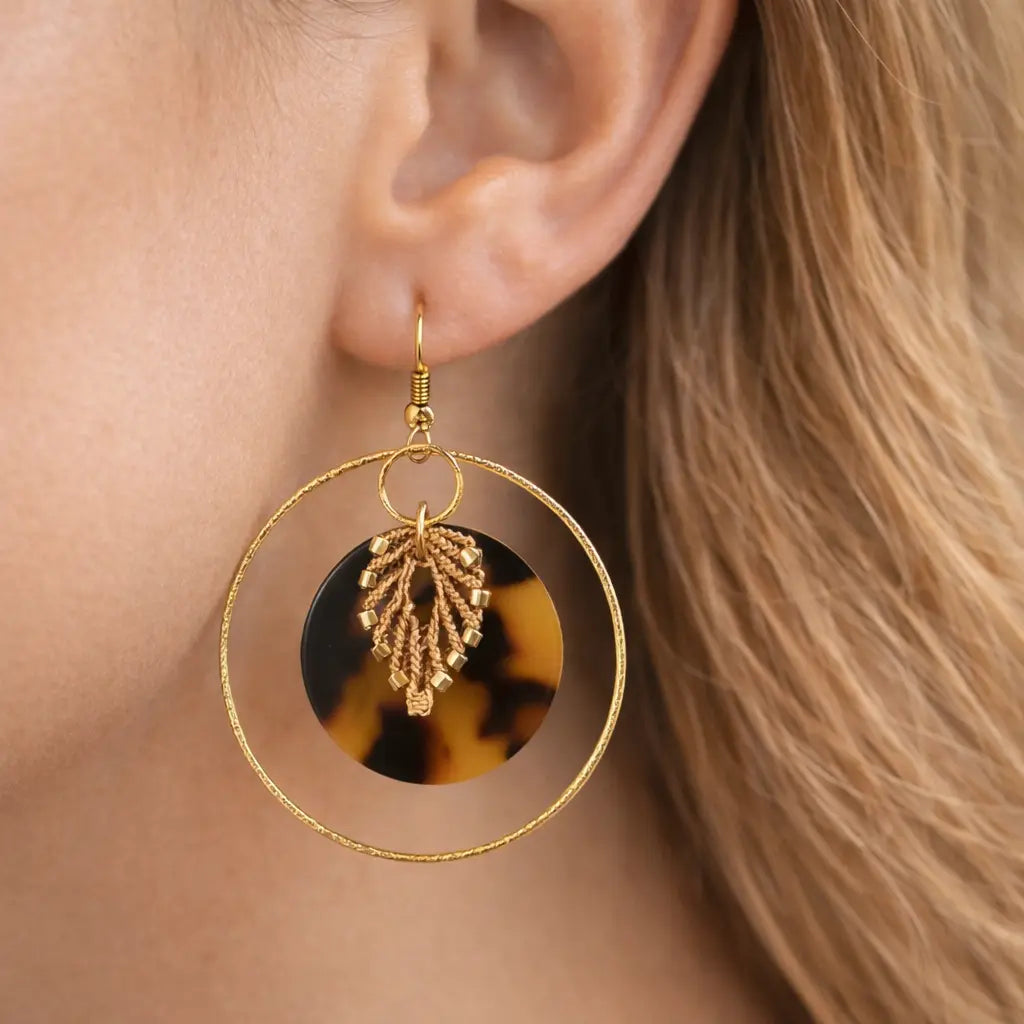 Boucles d’oreilles micro-macramé anneau écaille bohème TIMA Micro Noeuds