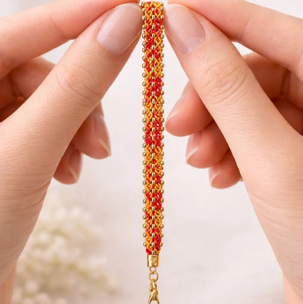 Bracelet Fleuri – micro-macramé rose & vert-LINEA Micro Noeuds