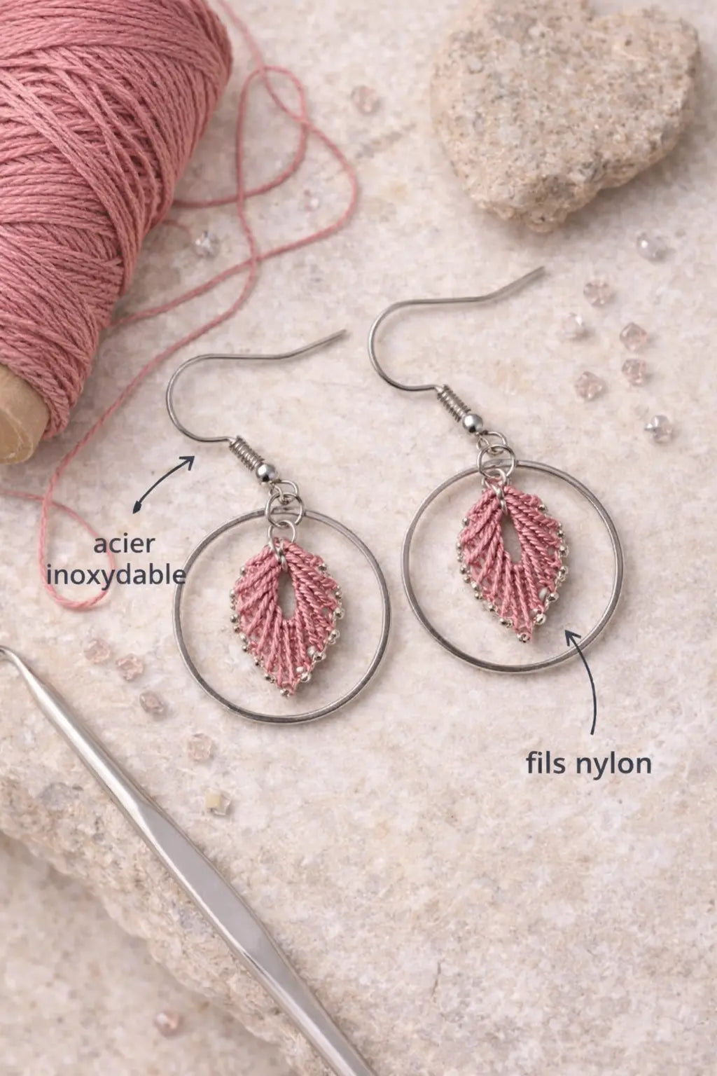 Boucles d’oreilles Cercle Rubis- micro-macramé & acier inoxydable-ARIELLE Micro Noeuds