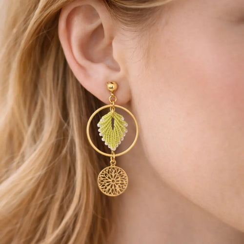 Boucles d’oreilles asymétriques micro-macramé personnalisables  SYNAE Micro Noeuds